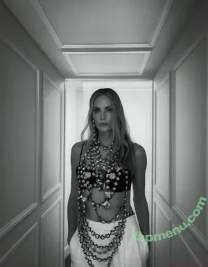 Charlize Theron / CharlizeAfrica nude photo #1084