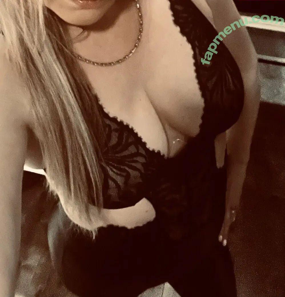 CharlizeFoXXX nude photo #0017 (cdn_hotwife_foxygin_2.0 / u271858293)