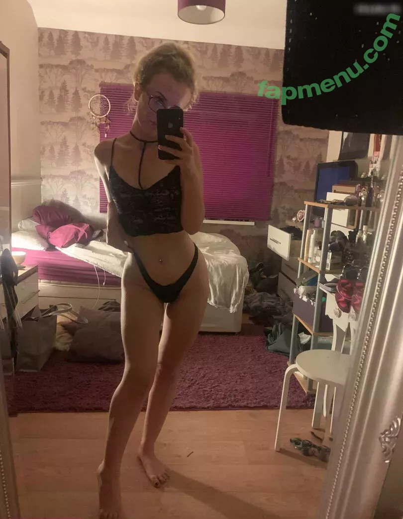 Charlotte Clark nude photo #0348 (charlotteclark / charlotteclark_uk / onlycharlottexx)