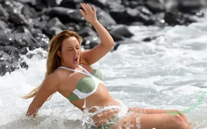 Charlotte Crosby / charlottegshore nude photo #0053