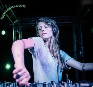 Charlotte De Witte / Techno DJ / cdwnation / charlottedewittemusic nude photo #0060