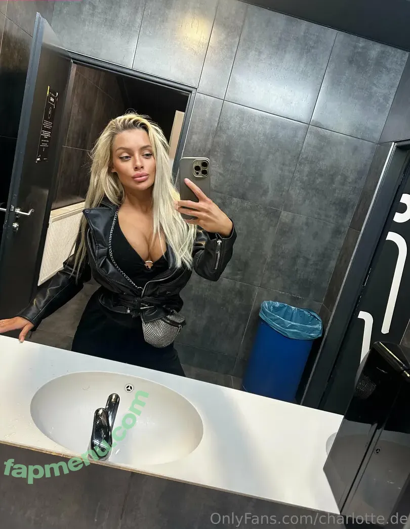 Charlotte.de nude photo #0039 (charlottedewittemusic)