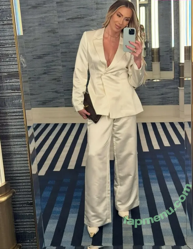 Charlotte Flair nude photo #1351 (WWE / charlottewwe)