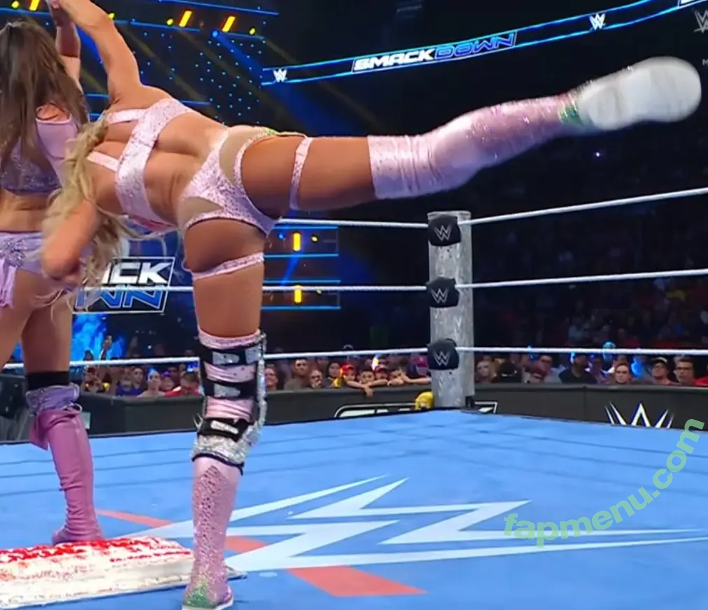 Charlotte Flair nude photo #1358 (WWE / charlottewwe)