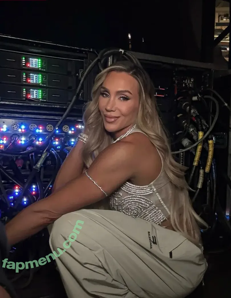 Charlotte Flair nude photo #1385 (WWE / charlottewwe)