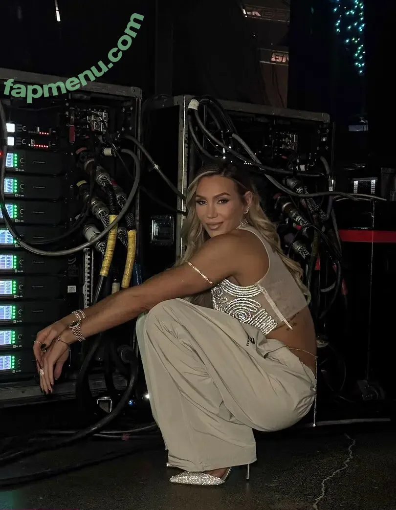 Charlotte Flair nude photo #1386 (WWE / charlottewwe)