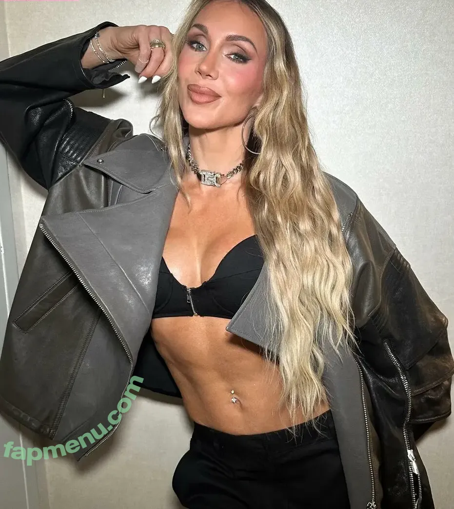 Charlotte Flair nude photo #1410 (WWE / charlottewwe)