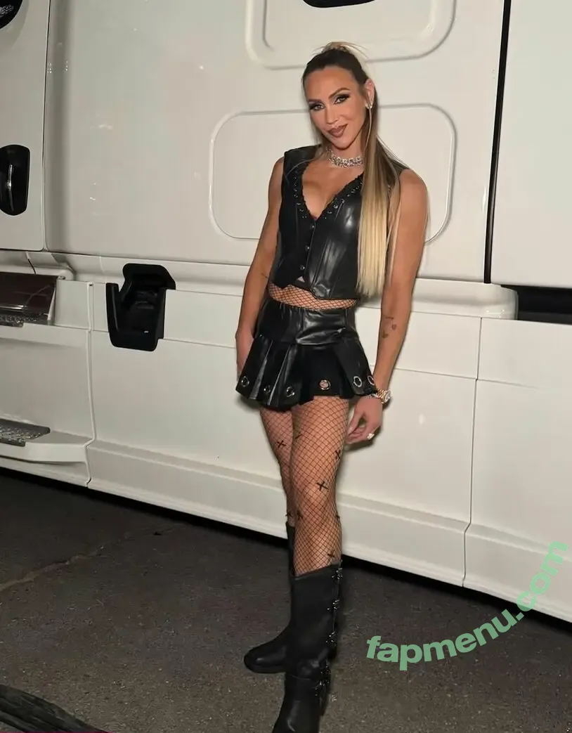 Charlotte Flair nude photo #1478 (WWE / charlottewwe)