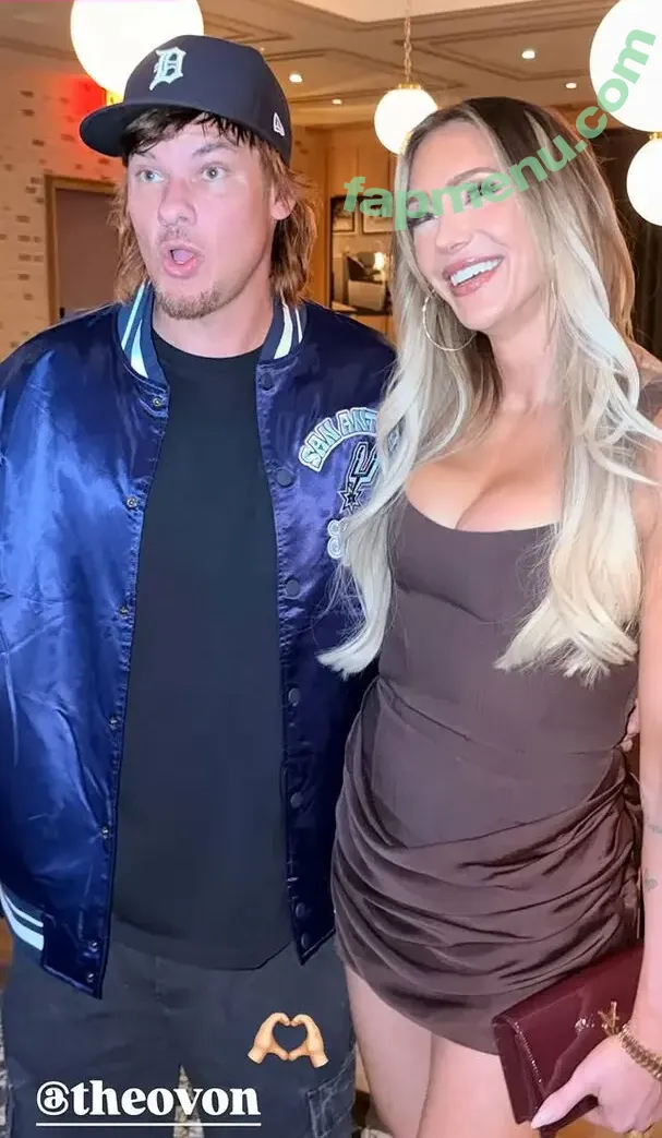 Charlotte Flair nude photo #1497 (WWE / charlottewwe)