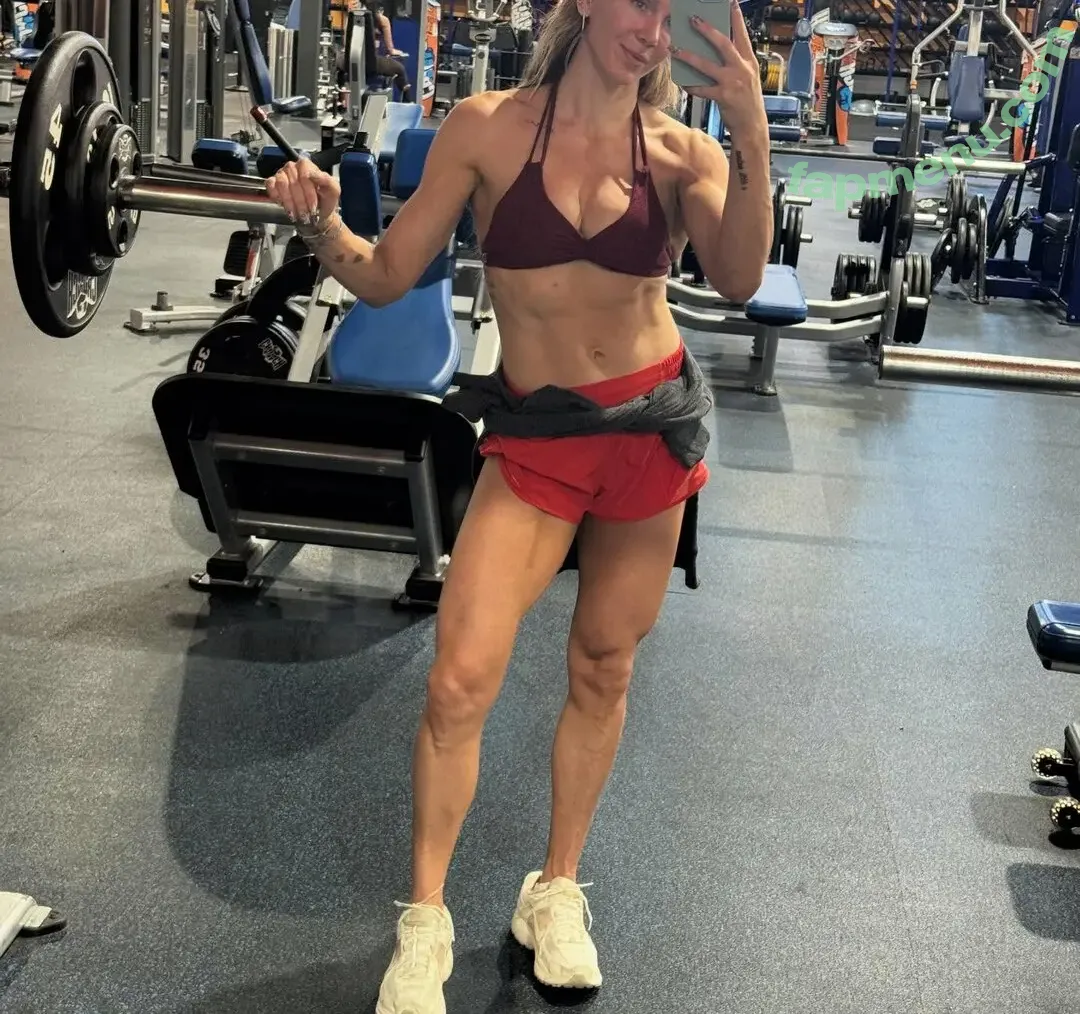 Charlotte Flair nude photo #1566 (WWE / charlottewwe)