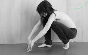 Charlotte Gainsbourg / cgainsbourg / charlottegainsbourg nude photo #0172
