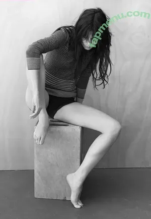 Charlotte Gainsbourg / cgainsbourg / charlottegainsbourg nude photo #0173