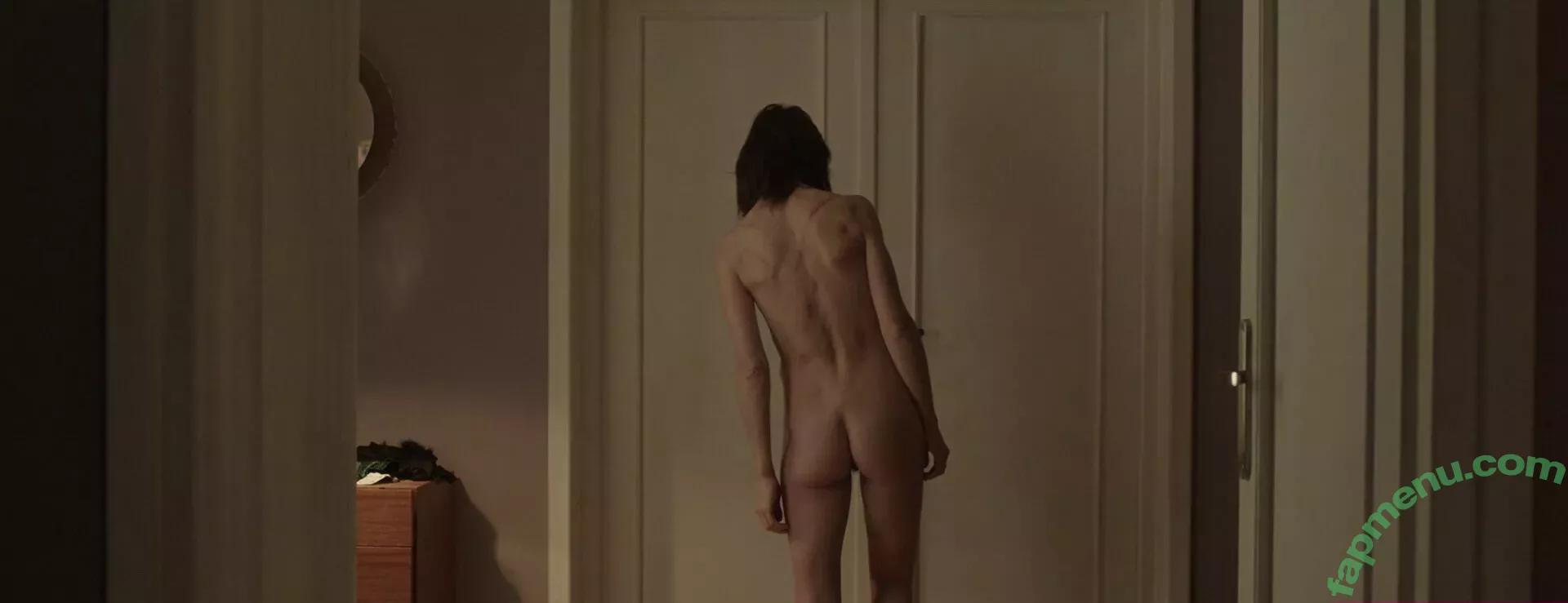 Charlotte Gainsbourg nude photo #0003 (cgainsbourg / charlottegainsbourg)