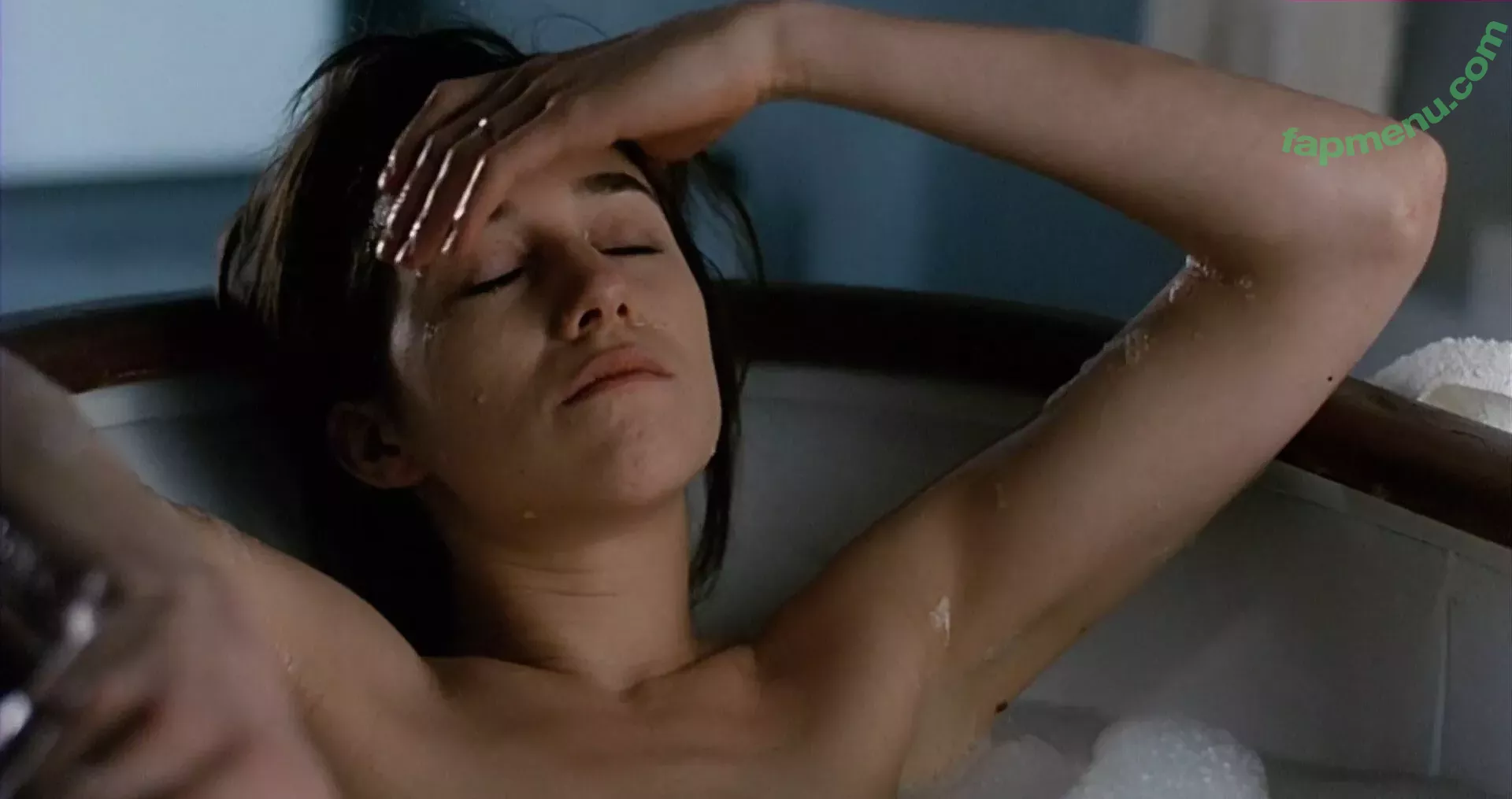 Charlotte Gainsbourg nude photo #0101 (cgainsbourg / charlottegainsbourg)