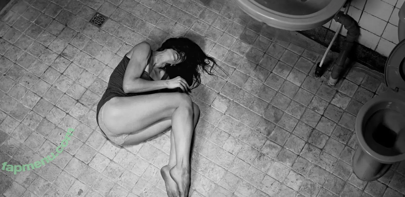 Charlotte Gainsbourg nude photo #0154 (cgainsbourg / charlottegainsbourg)