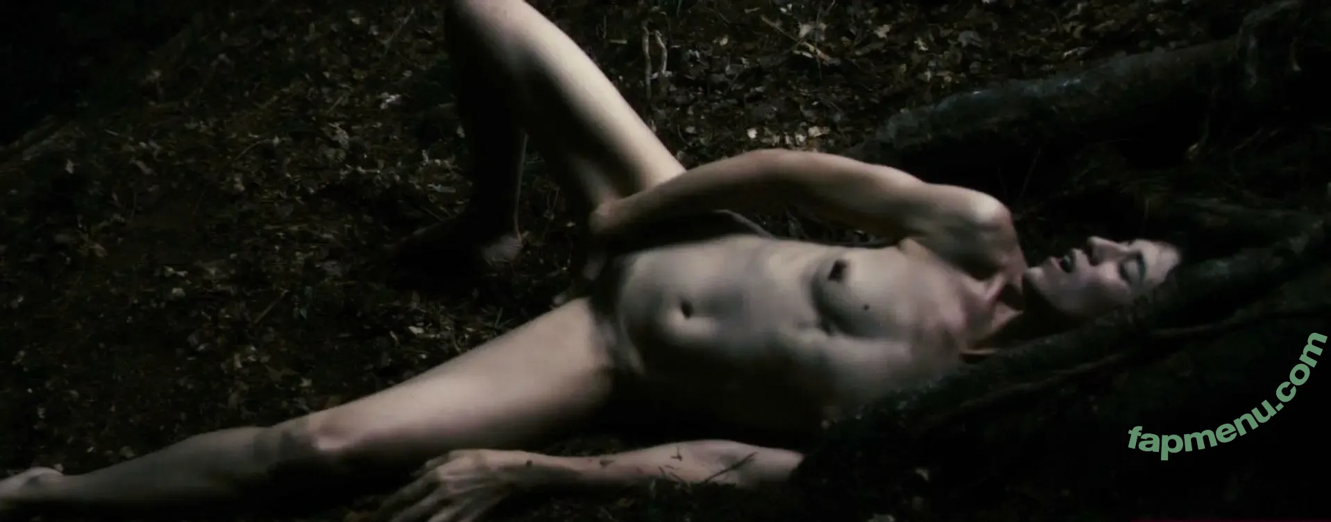 Charlotte Gainsbourg nude photo #0183 (cgainsbourg / charlottegainsbourg)