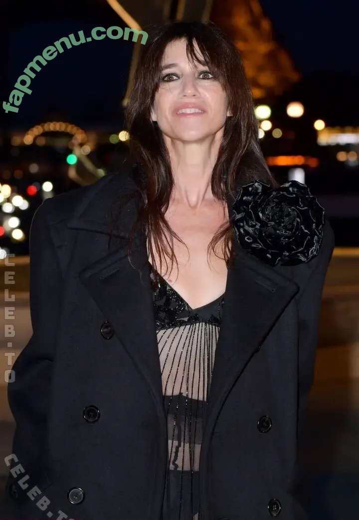 Charlotte Gainsbourg nude photo #0219 (cgainsbourg / charlottegainsbourg)