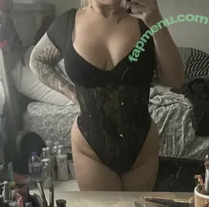 Charlotte Grace /  / Christopher Anderson / charlottegxox20 / naughty.neighbours / naughty.neighbours-tease / naughty.neighbours4 nude photo #0055