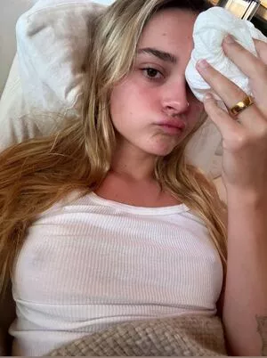 Charlotte Lawrence / charlotteslawrence nude photo #0517