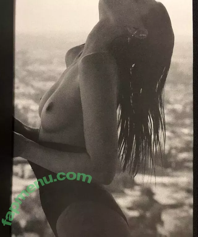 Charlotte Lawrence nude photo #0410 (charlotteslawrence)