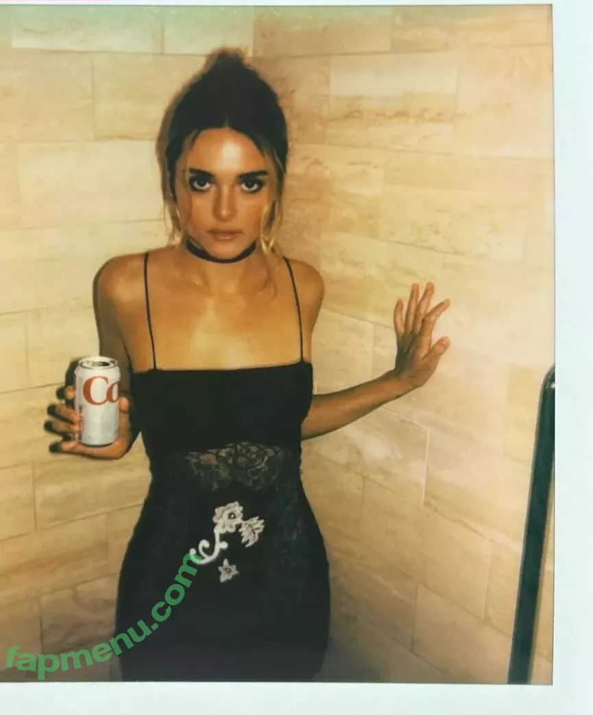 Charlotte Lawrence nude photo #0547 (charlotteslawrence)