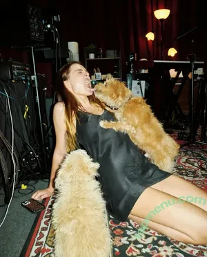 Charlotte Lawrence / charlotteslawrence nude photo #1030