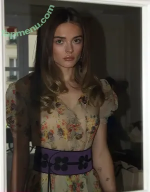 Charlotte Lawrence / charlotteslawrence nude photo #1060