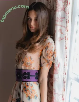 Charlotte Lawrence / charlotteslawrence nude photo #1067