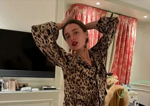 Charlotte Lawrence / charlotteslawrence nude photo #1081