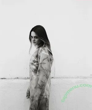 Charlotte Lawrence / charlotteslawrence nude photo #1086