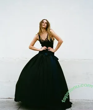 Charlotte Lawrence / charlotteslawrence nude photo #1088