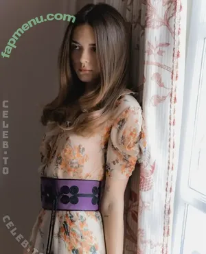 Charlotte Lawrence / charlottelawr / charlotteslawrence nude photo #1188