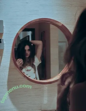 Charlotte Lawrence / charlottelawr / charlotteslawrence nude photo #1199