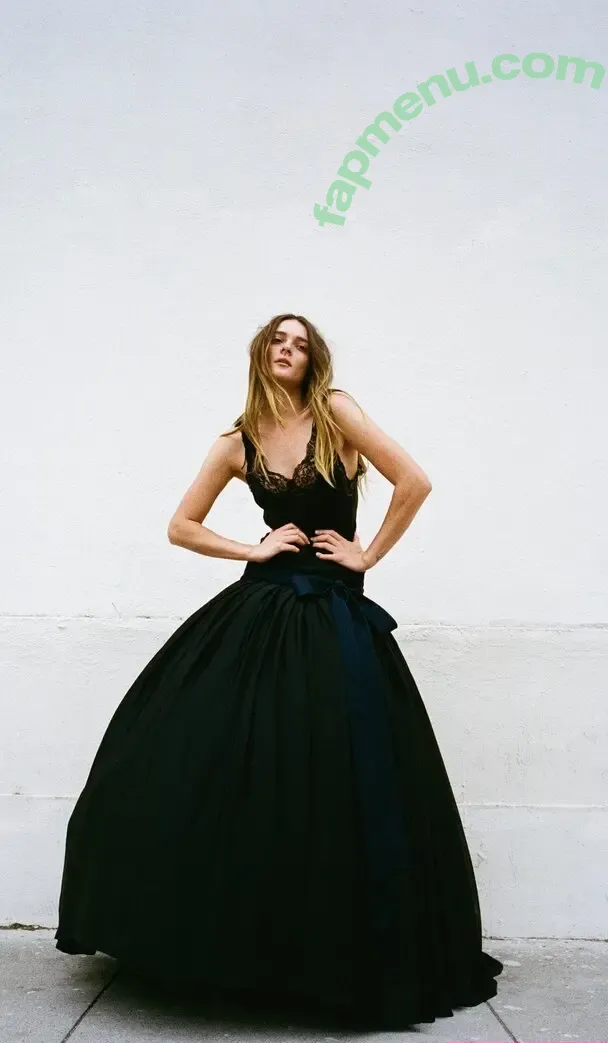 Charlotte Lawrence nude photo #1095 (charlotteslawrence)