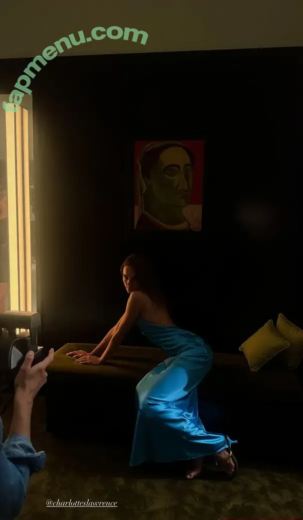 Charlotte Lawrence nude photo #1116 (charlotteslawrence)