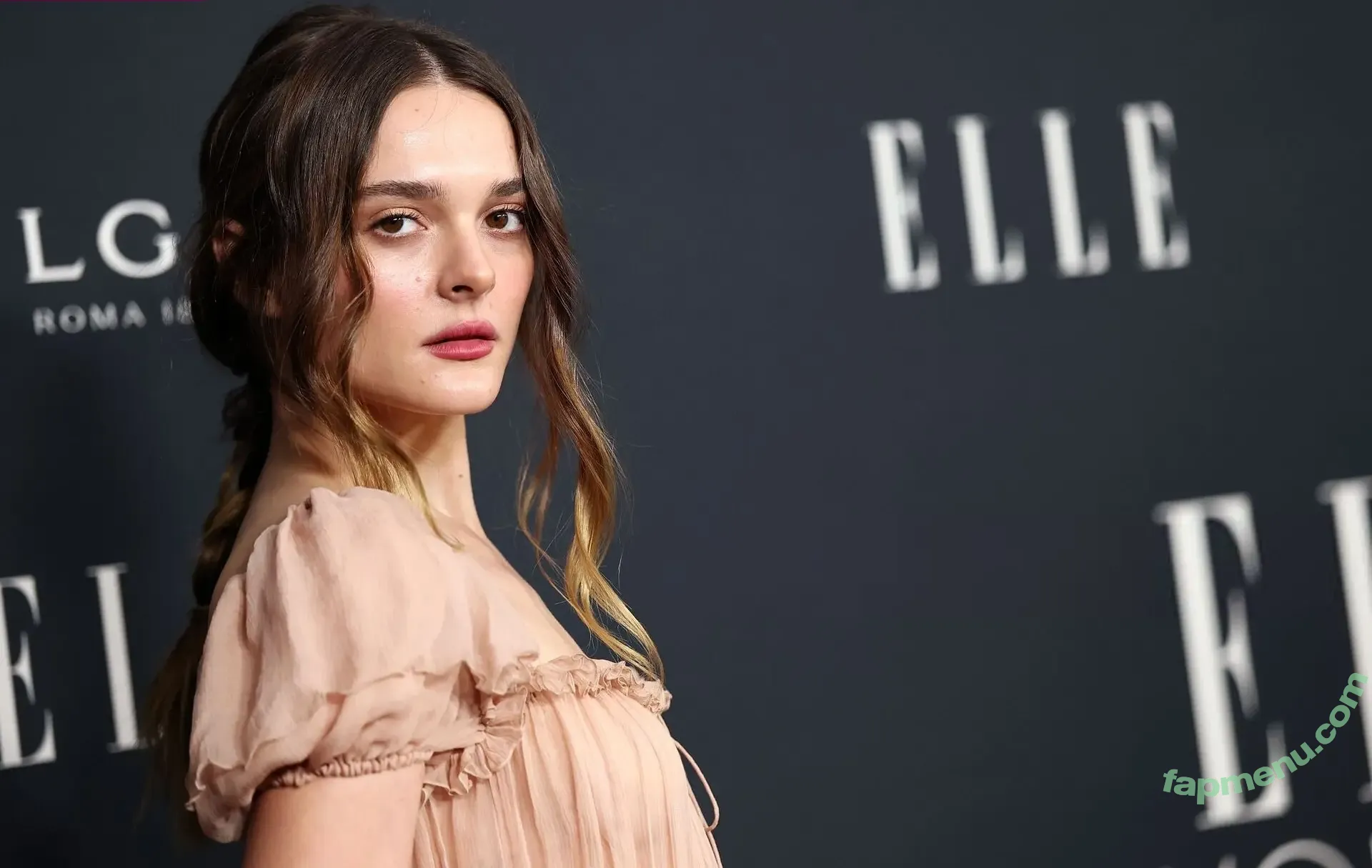 Charlotte Lawrence nude photo #1172 (charlotteslawrence)