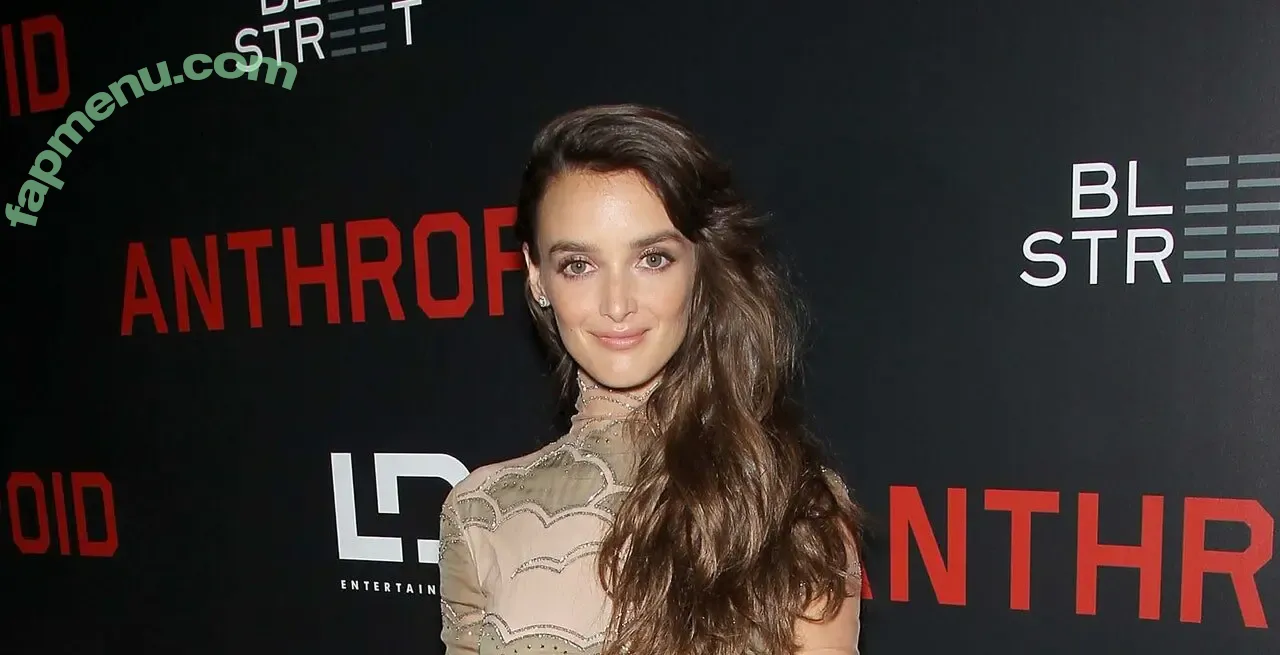 Charlotte Le Bon nude photo #0011 (lebonlebon)