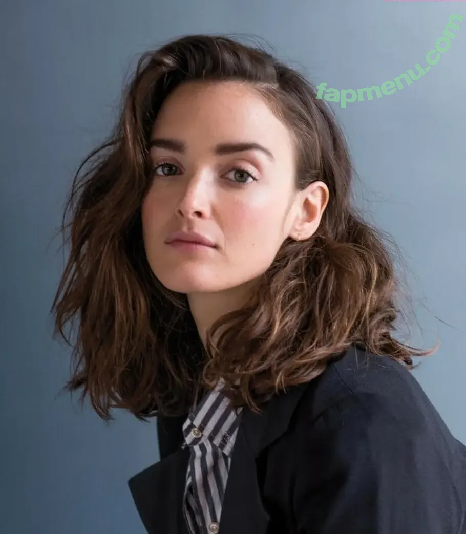 Charlotte Le Bon nude photo #0016 (lebonlebon)
