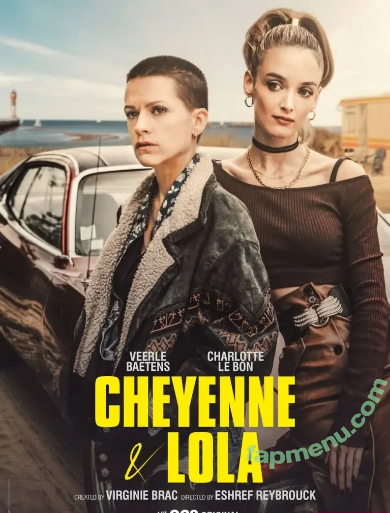 Charlotte Le Bon nude photo #0022 (lebonlebon)