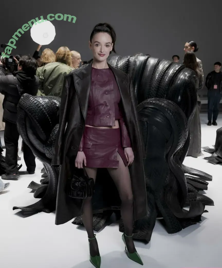 Charlotte Le Bon nude photo #0031 (lebonlebon)