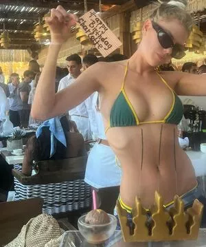 Charlotte McKinney / Char_mck / charlottemckinney / simp chat nude photo #0899