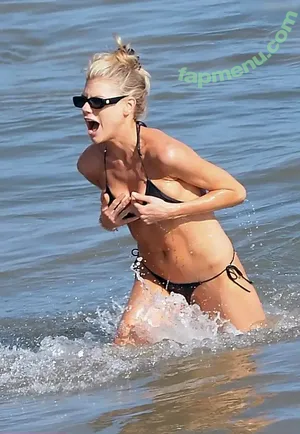 Charlotte McKinney / Char_mck / charlottemckinney / simp chat nude photo #1341