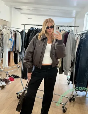 Charlotte McKinney / Char_mck / charlottemckinney / simp chat nude photo #1558