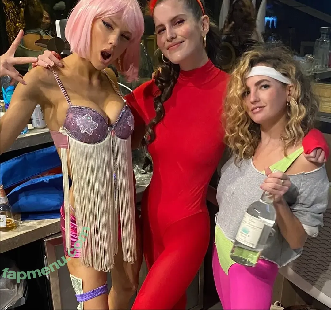 Charlotte McKinney nude photo #1566 (Char_mck / charlottemckinney / simp chat)