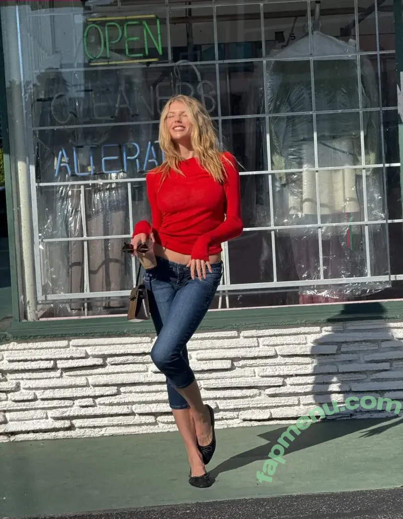 Charlotte McKinney nude photo #1576 (Char_mck / charlottemckinney / simp chat)