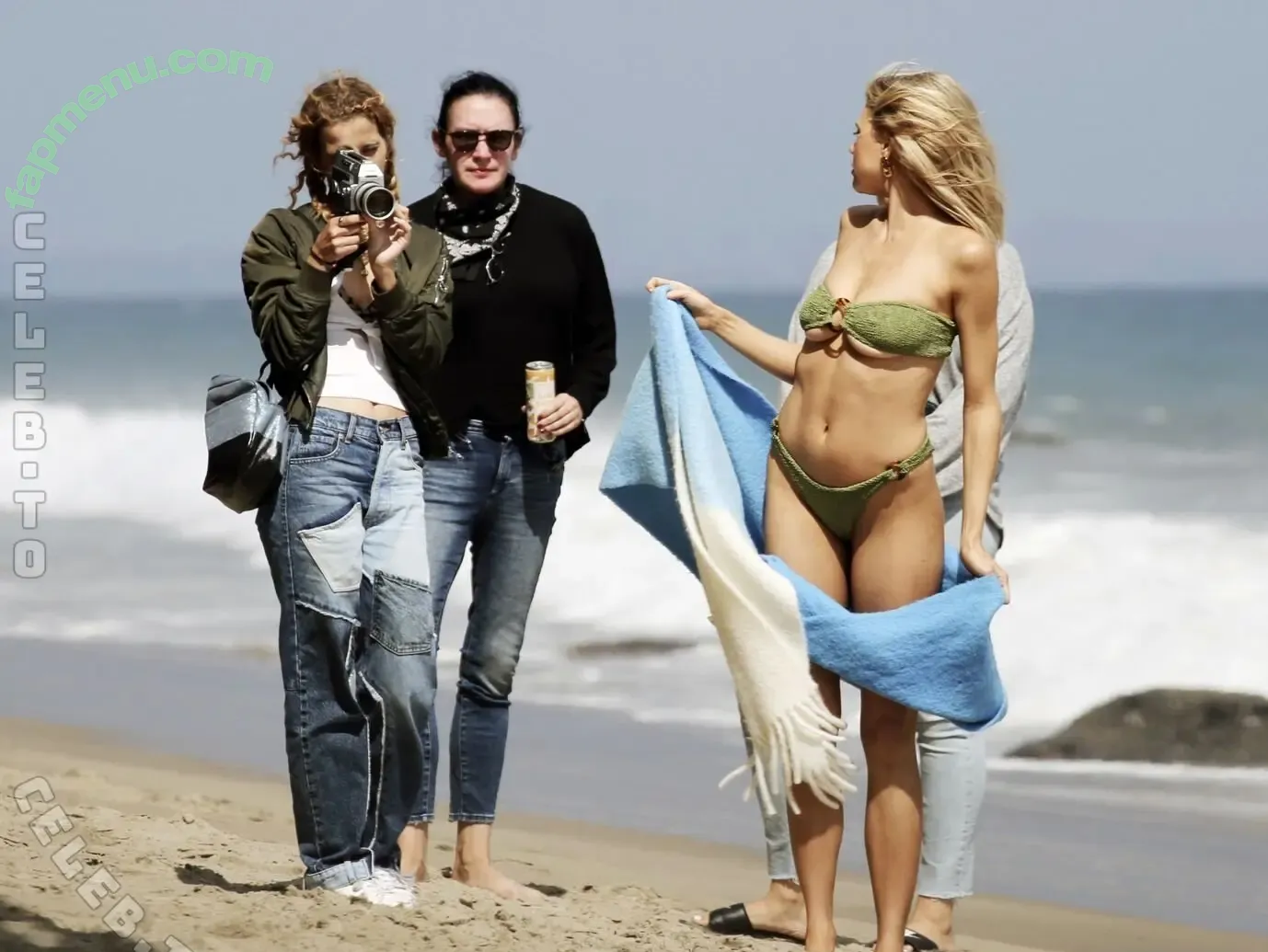 Charlotte McKinney nude photo #1593 (Char_mck / charlottemckinney / thecharlottemckinney)