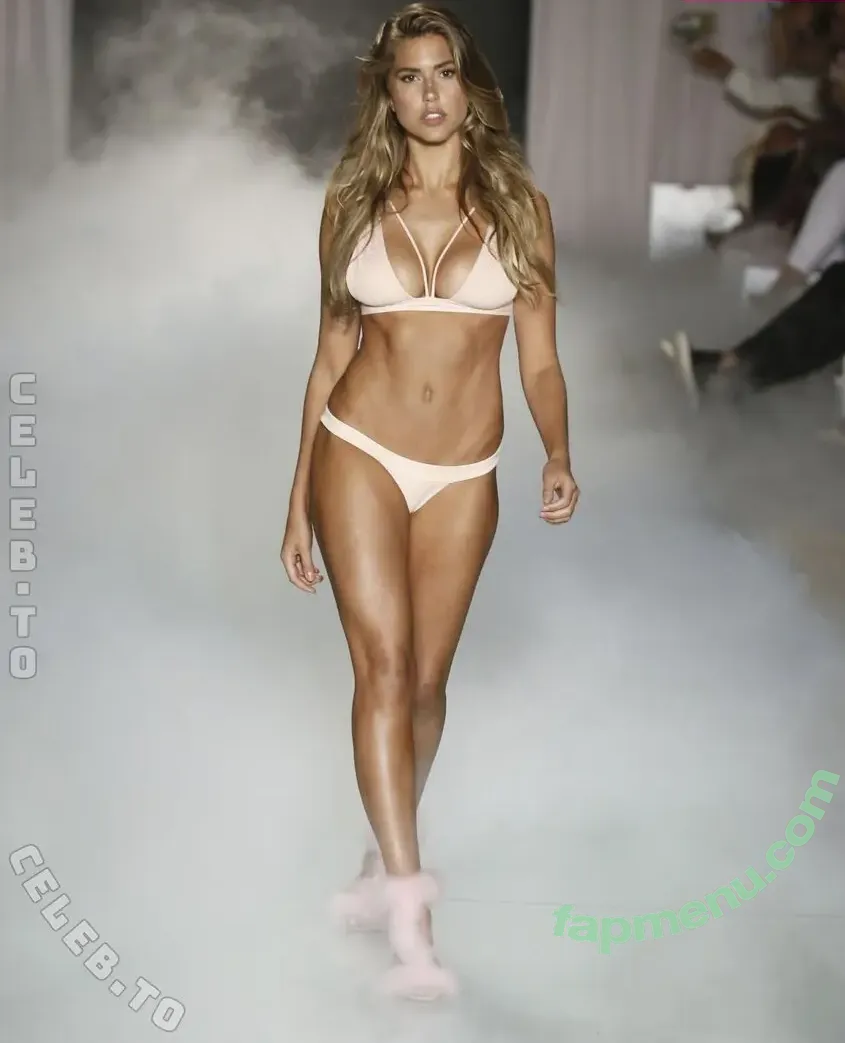 Charlotte McKinney nude photo #1607 (Char_mck / charlottemckinney / thecharlottemckinney)