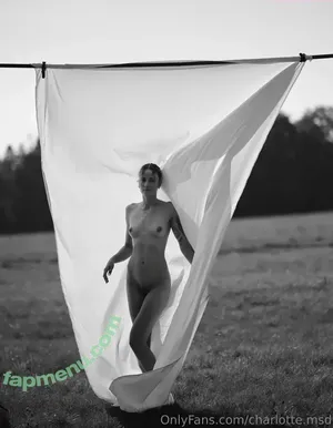 Charlotte.msd nude photo #0008