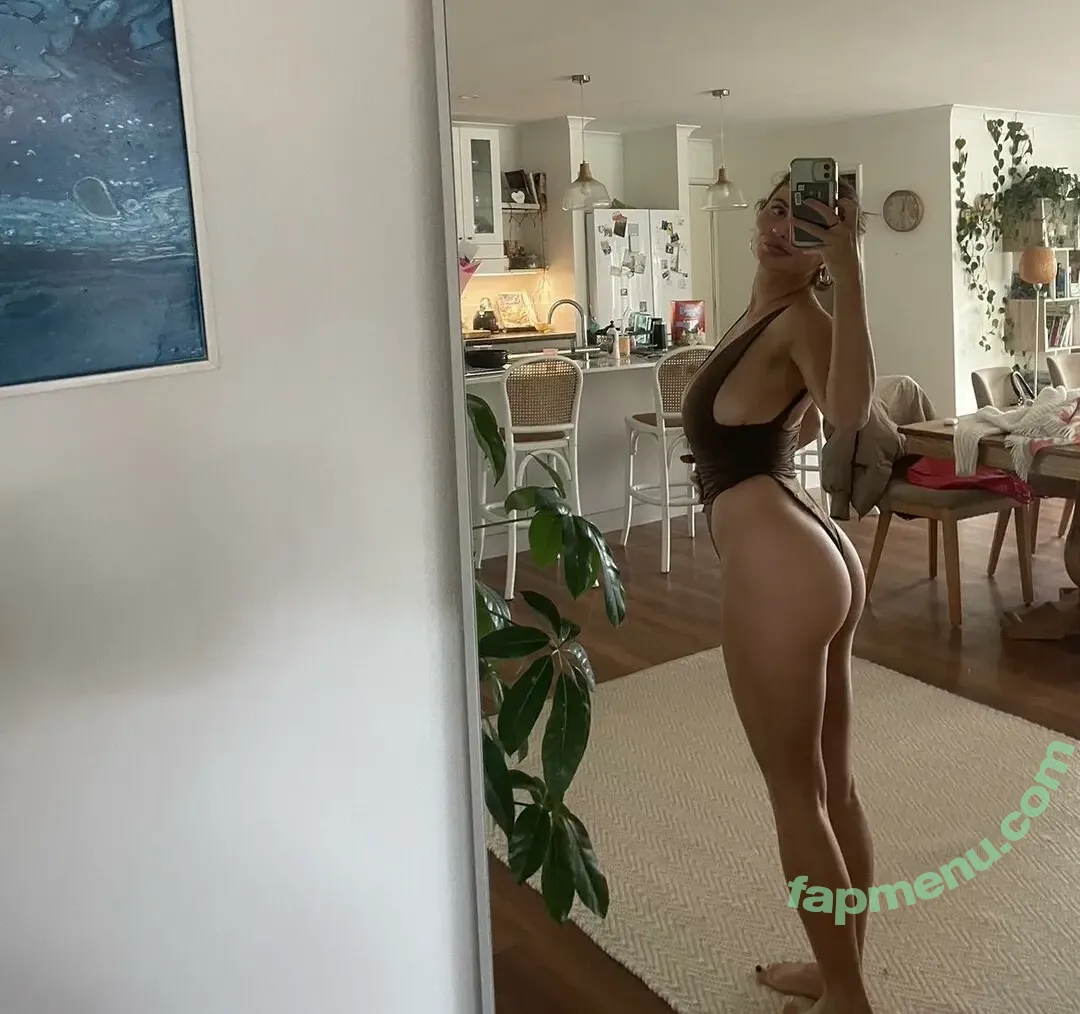 Charlotte Peck nude photo #0013 (charlotte.peckk)