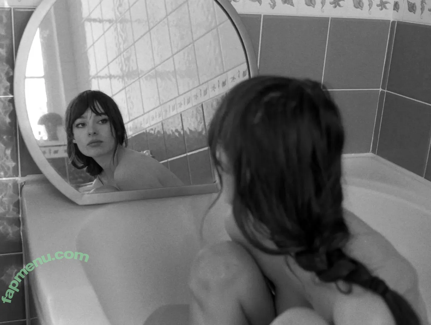 Charlotte Rose nude photo #0086 (char.lotterose / charlotte.rosee / charlotteros65 / gingiedead)